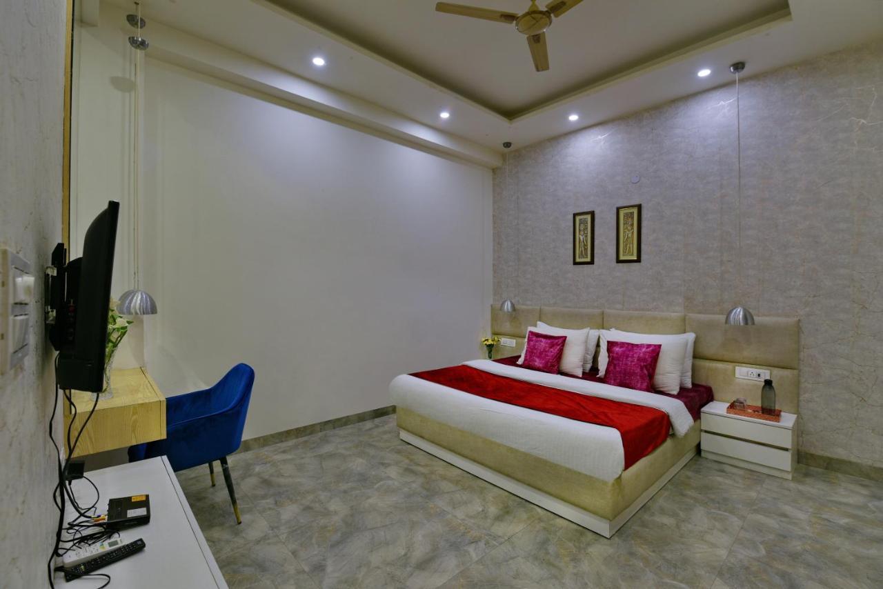 Hotel Fortune Inn By F9 Hotels โนอิดา ภายนอก รูปภาพ