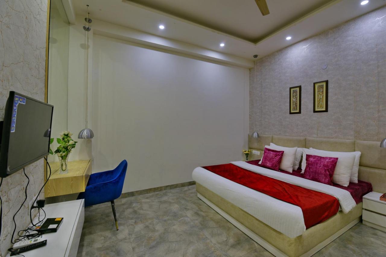 Hotel Fortune Inn By F9 Hotels โนอิดา ภายนอก รูปภาพ