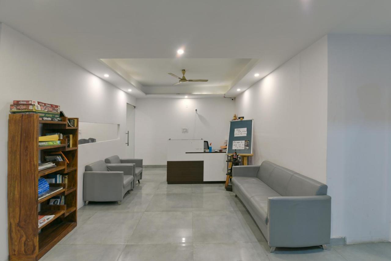 Hotel Fortune Inn By F9 Hotels โนอิดา ภายนอก รูปภาพ
