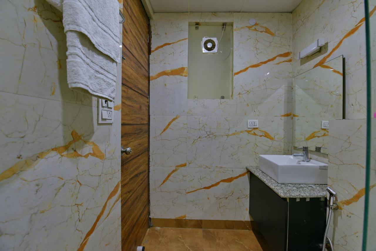 Hotel Fortune Inn By F9 Hotels โนอิดา ภายนอก รูปภาพ